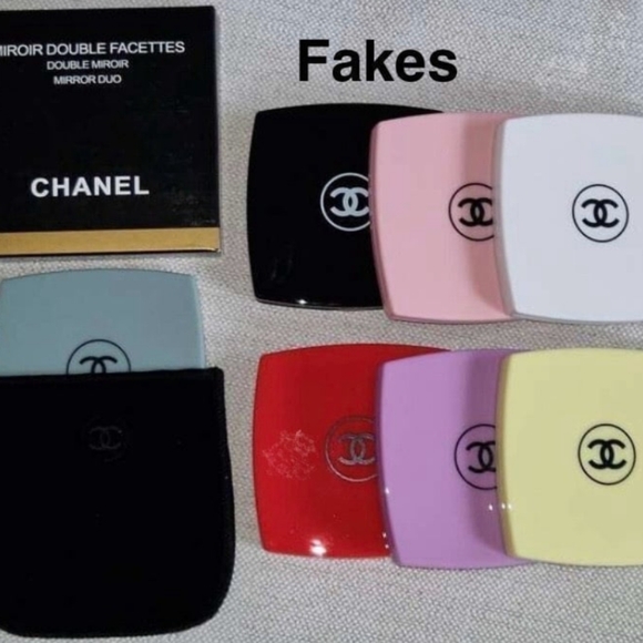 How to Recognize AUTHENTIC CC Compact Mirrors, & NON-AUTH. 🖤is$46 on CHANEL RN! - Picture 2 of 16